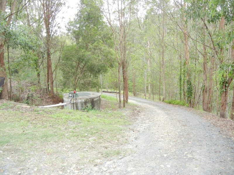 194 Lynwood Drive, Guanaba QLD 4210