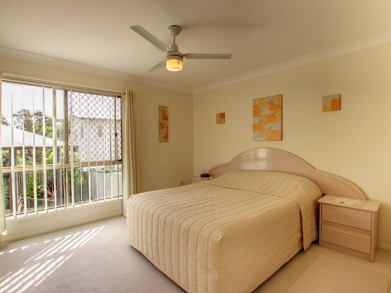 77 Kincaid Drive, Highland Park QLD 4211