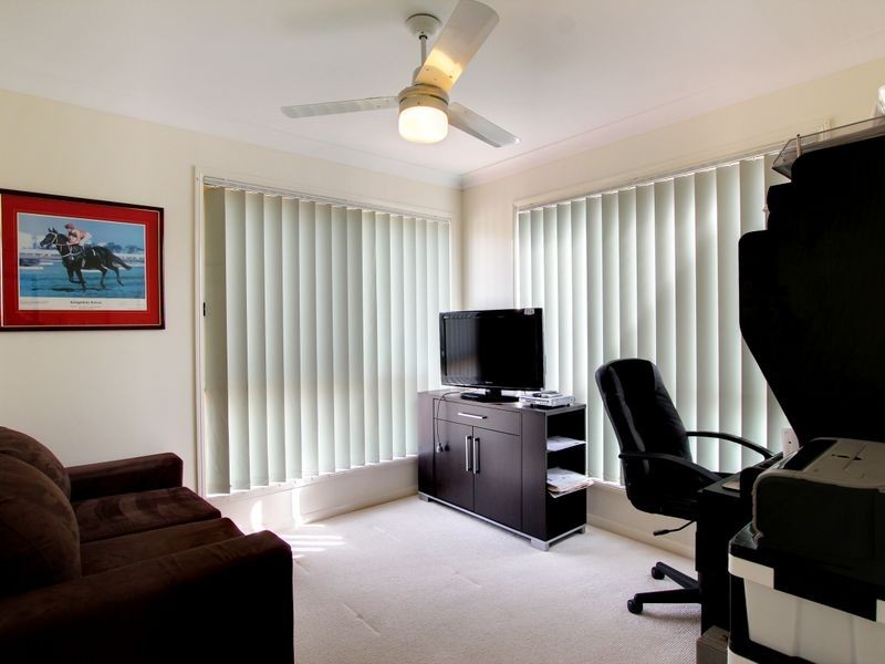 77 Kincaid Drive, Highland Park QLD 4211