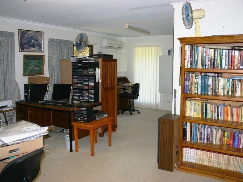 1 Josephine Terrace, Highland Park QLD 4211