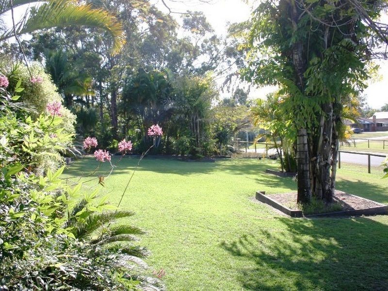 1 Josephine Terrace, Highland Park QLD 4211