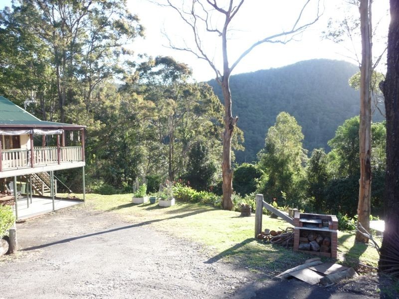 9 Bottletree Lane, Lower Beechmont QLD 4211