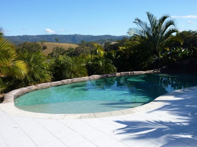 1 Lookout Place, Mount Nathan QLD 4211
