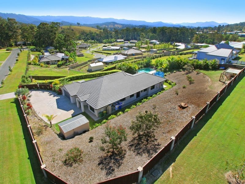 1 Lookout Place, Mount Nathan QLD 4211