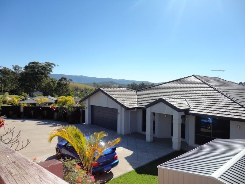 1 Lookout Place, Mount Nathan QLD 4211