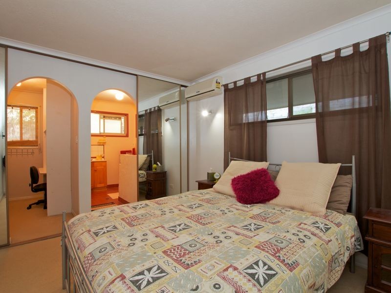 59 Alison Road, Carrara QLD 4211