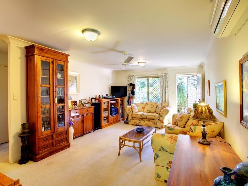 5/8 Ogilvie Crescent, Nerang QLD 4211