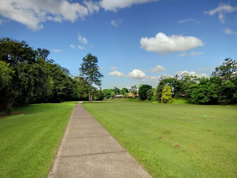 5/8 Ogilvie Crescent, Nerang QLD 4211