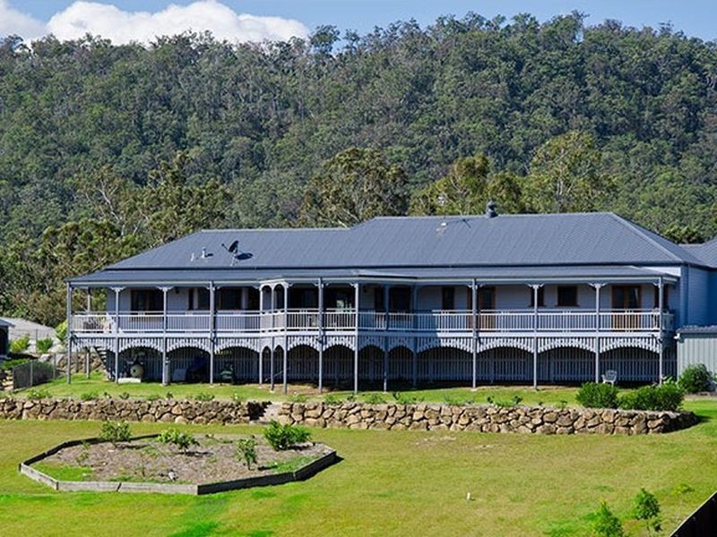 25 Mountain View Crest, Mount Nathan QLD 4211