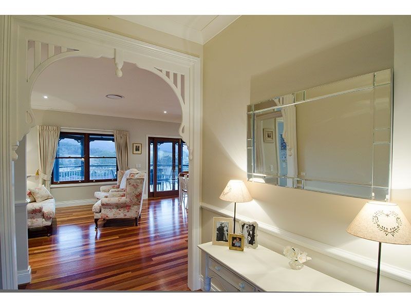 25 Mountain View Crest, Mount Nathan QLD 4211
