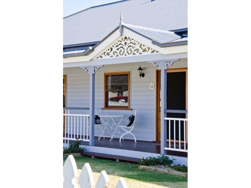 25 Mountain View Crest, Mount Nathan QLD 4211