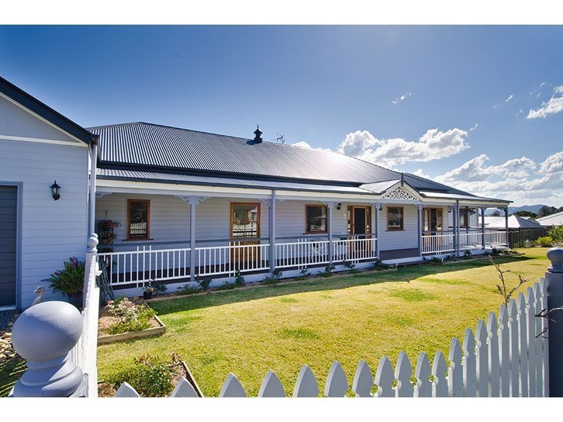 25 Mountain View Crest, Mount Nathan QLD 4211