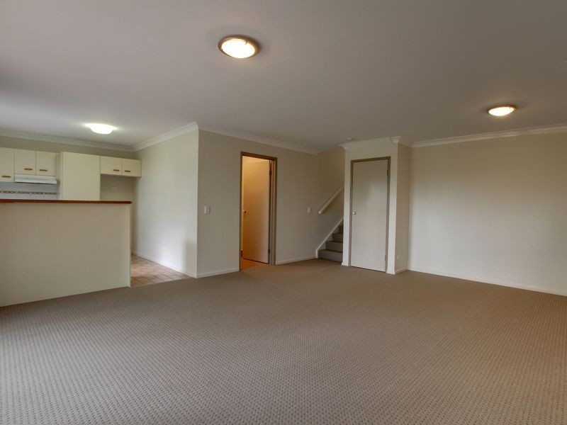 17/6 Ben Lomond Drive, Highland Park QLD 4211