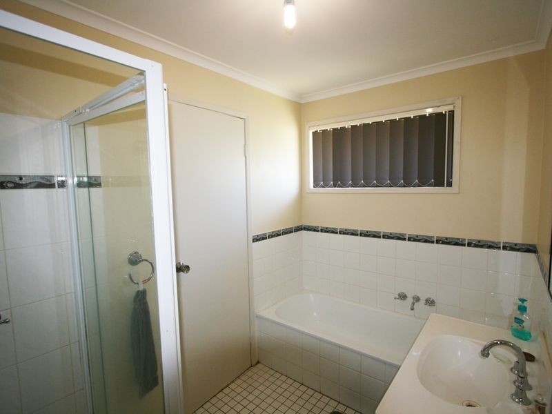 1/20 Orlando Crescent, Highland Park QLD 4211