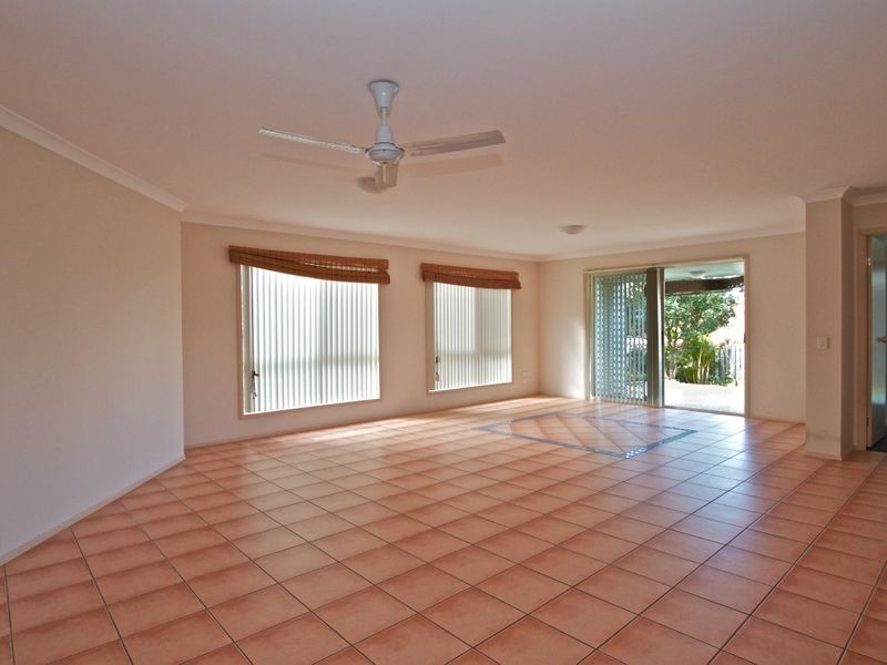 75 Riverpark Drive, Nerang QLD 4211