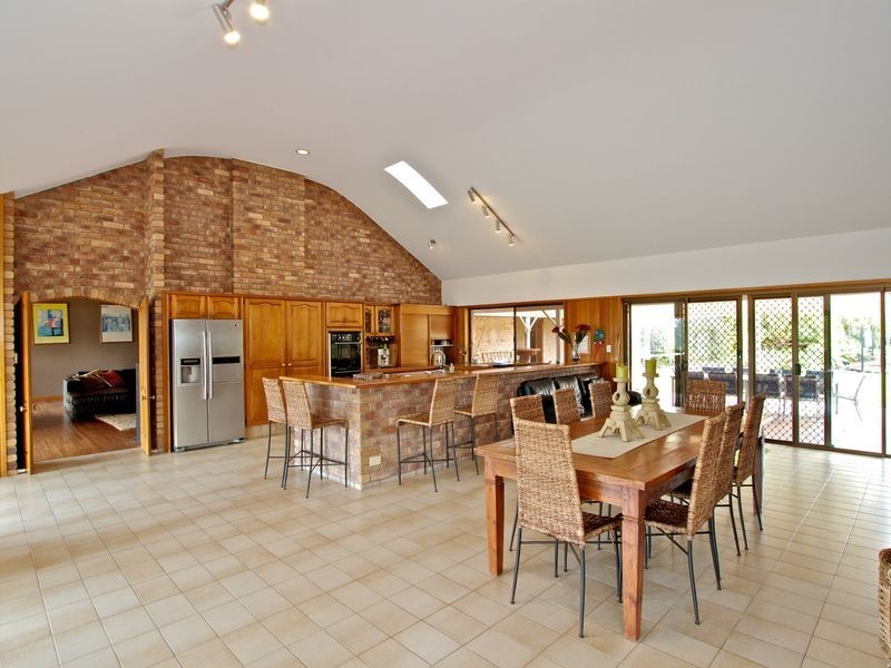 135 Country Crescent, Nerang QLD 4211