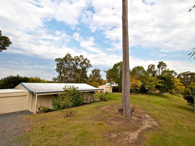 135 Country Crescent, Nerang QLD 4211