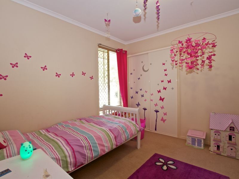 6 Brennan Close, Maudsland QLD 4210