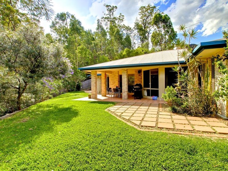 6 Brennan Close, Maudsland QLD 4210