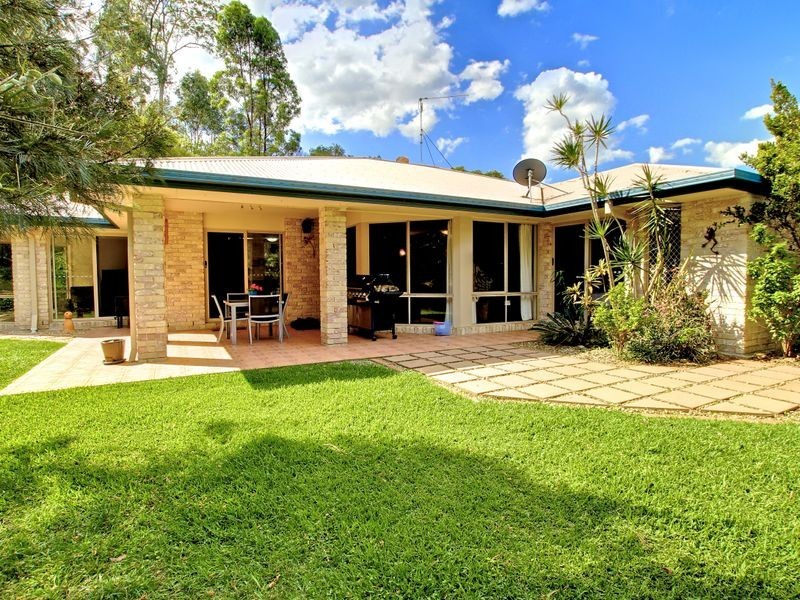 6 Brennan Close, Maudsland QLD 4210