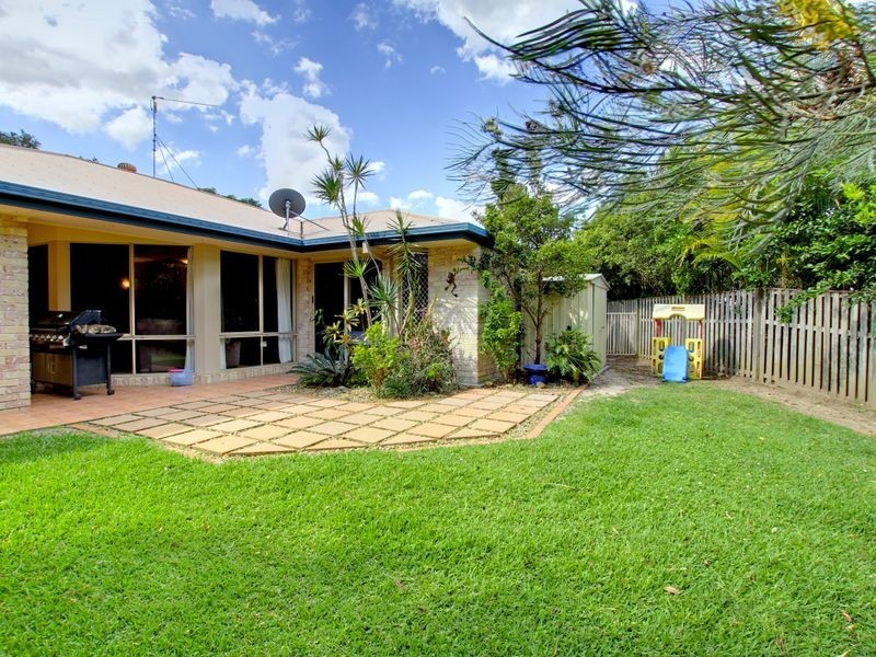 6 Brennan Close, Maudsland QLD 4210