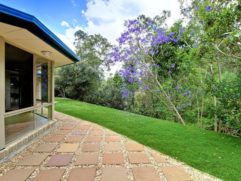 6 Brennan Close, Maudsland QLD 4210