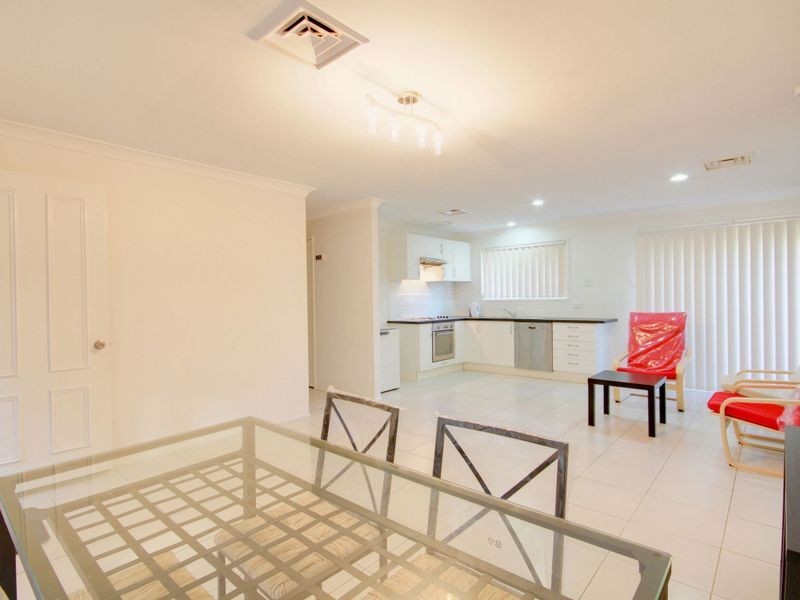 11 Jerrawa Street, Nerang QLD 4211