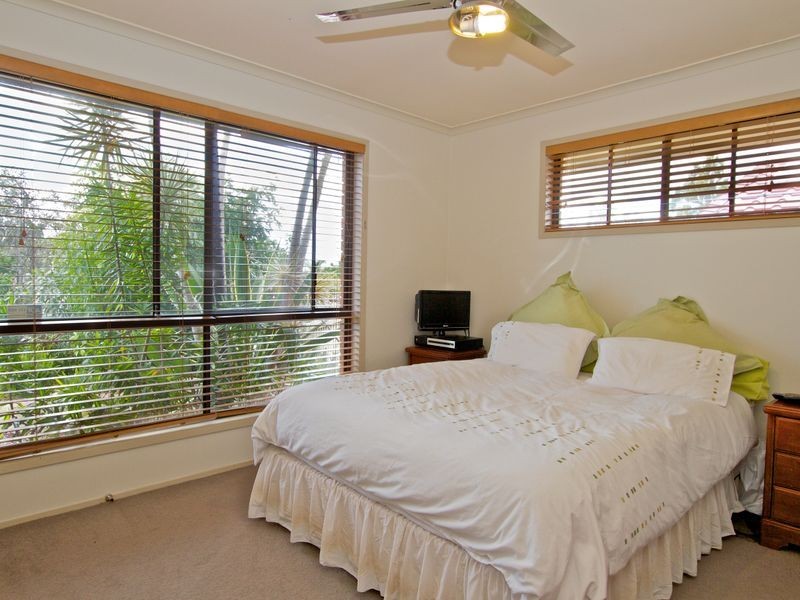 23 Cozens Way, Highland Park QLD 4211