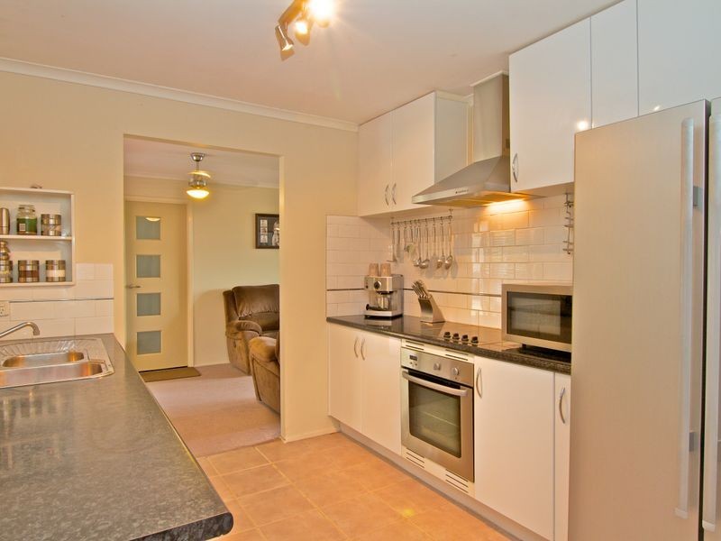 23 Cozens Way, Highland Park QLD 4211