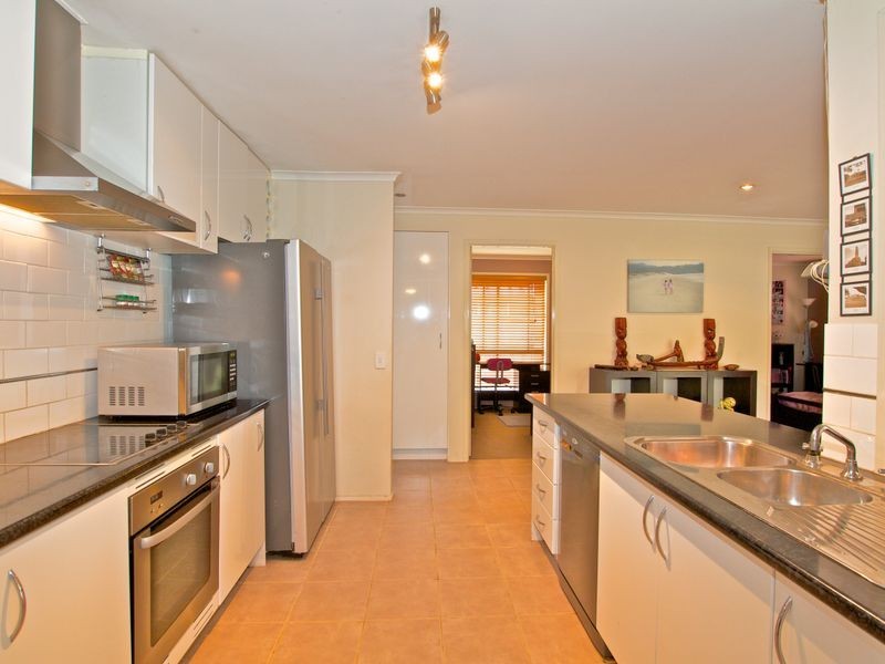 23 Cozens Way, Highland Park QLD 4211