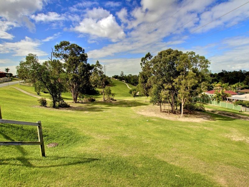 23 Cozens Way, Highland Park QLD 4211