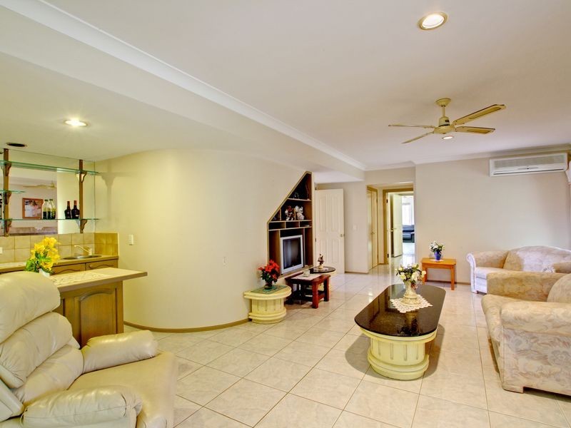 85 Birdlife Court, Nerang QLD 4211