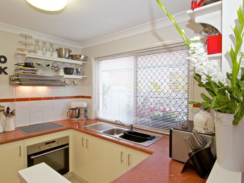 2/81 Riverpark Drive, Nerang QLD 4211