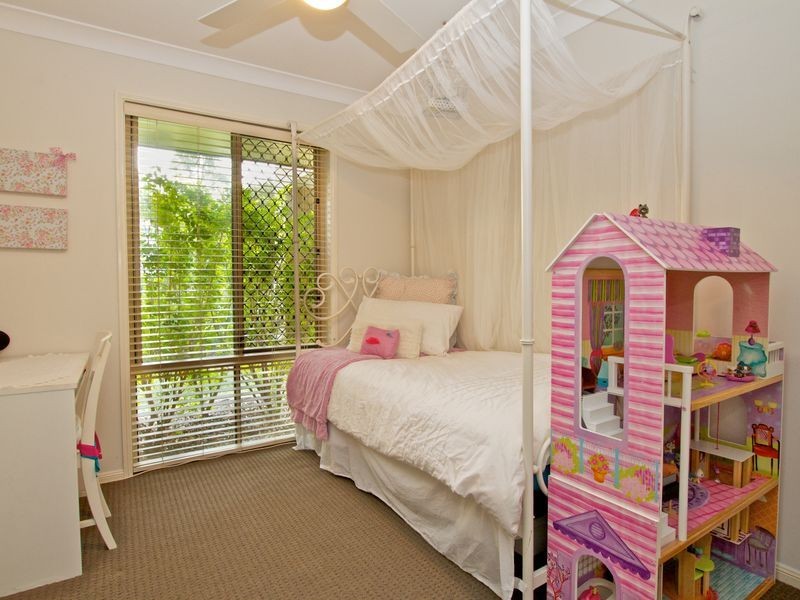 2/81 Riverpark Drive, Nerang QLD 4211