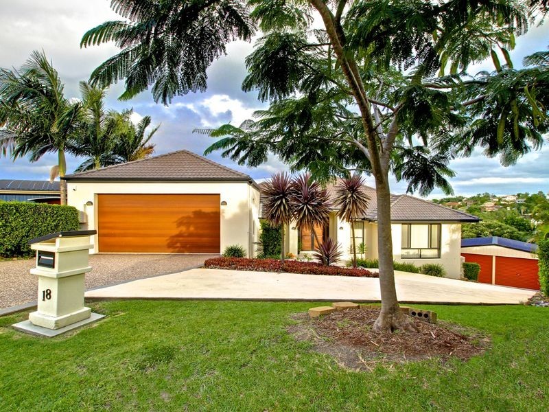 18 Bellavista Close, Highland Park QLD 4211