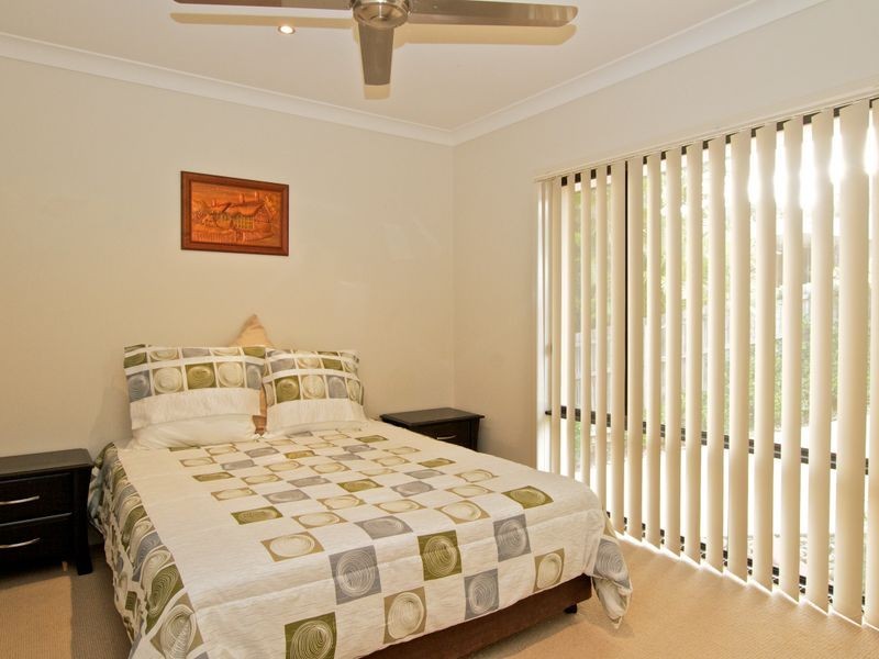 18 Bellavista Close, Highland Park QLD 4211
