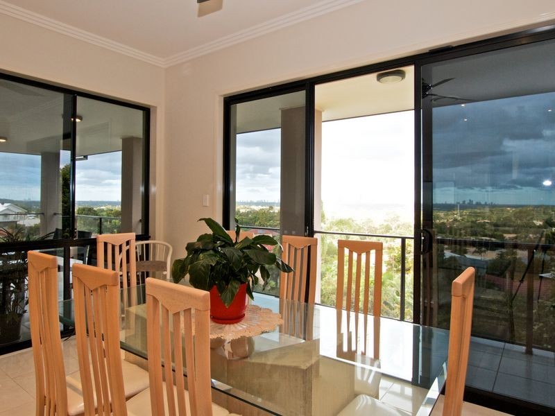 18 Bellavista Close, Highland Park QLD 4211