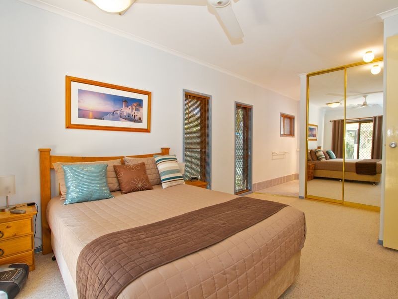 96 Alison Road, Carrara QLD 4211