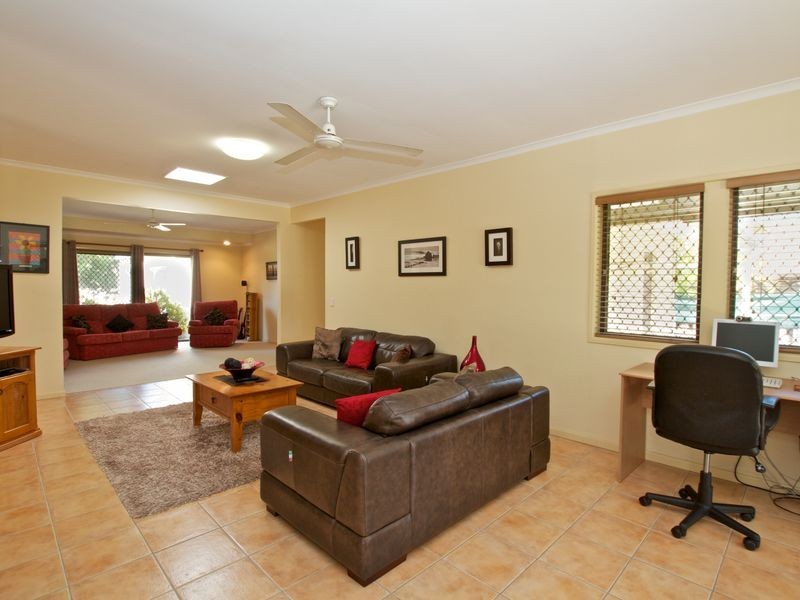 96 Alison Road, Carrara QLD 4211