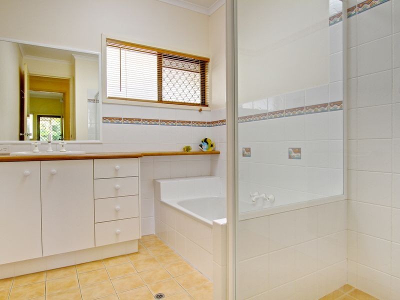 96 Alison Road, Carrara QLD 4211