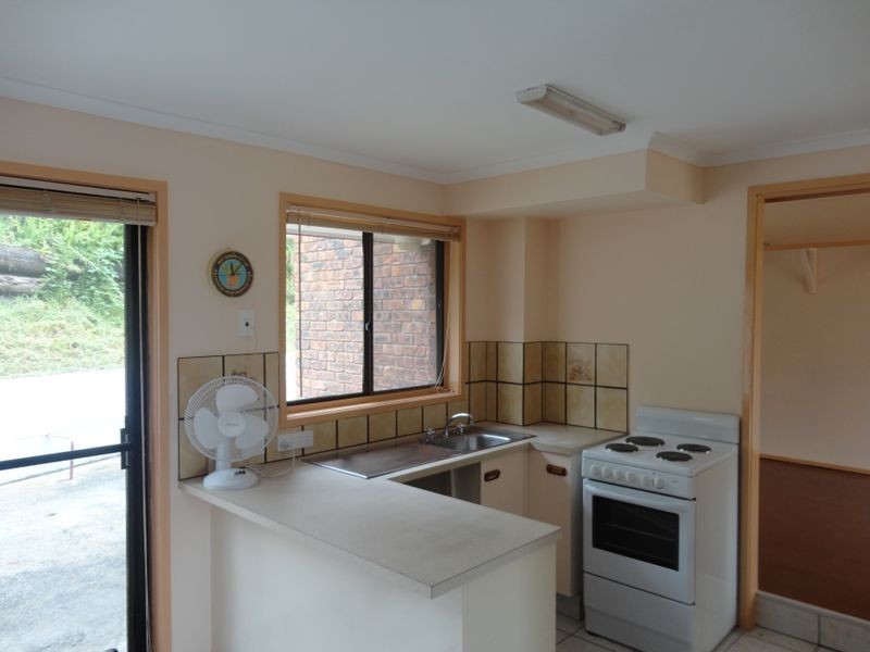 2/5 Parkridge Drive, Molendinar QLD 4214