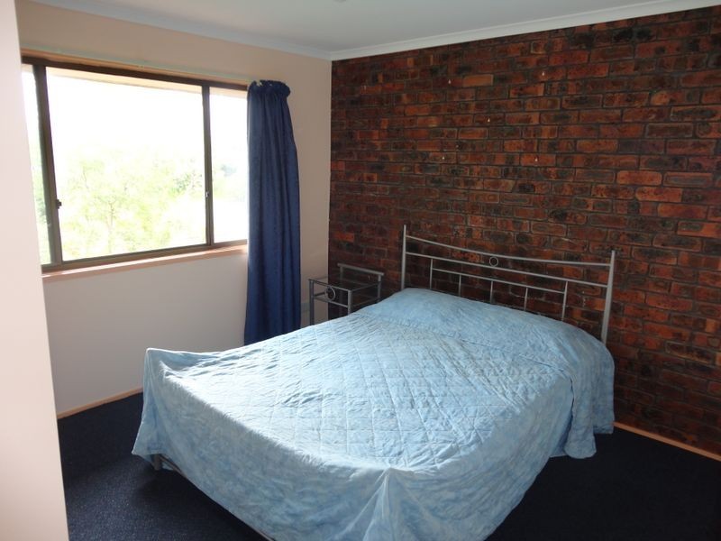 2/5 Parkridge Drive, Molendinar QLD 4214