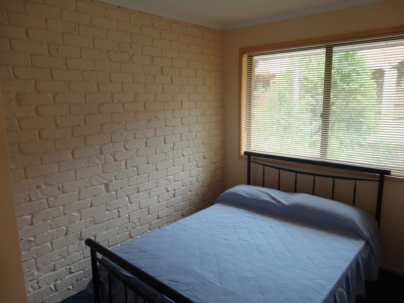 2/5 Parkridge Drive, Molendinar QLD 4214