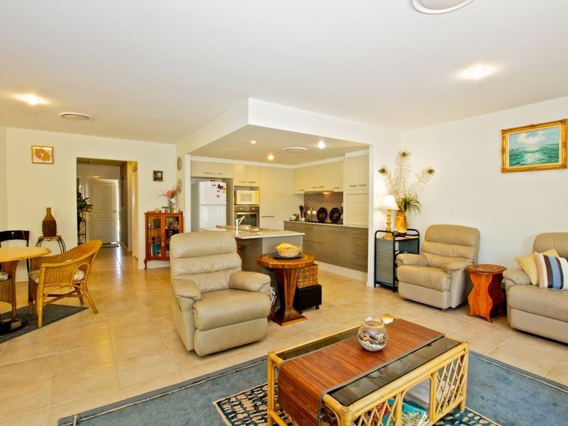 31 Riverwood Drive, Ashmore QLD 4214