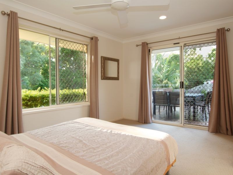 6 Greenbank Circuit, Carrara QLD 4211