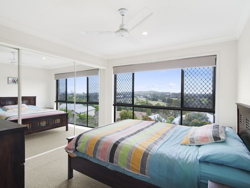 2/7 Tara Terrace, Carrara QLD 4211