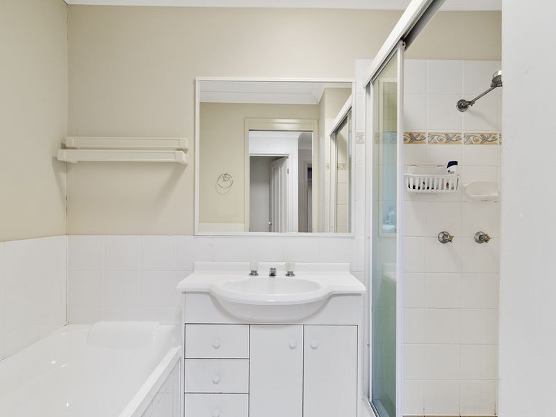 2/7 Tara Terrace, Carrara QLD 4211