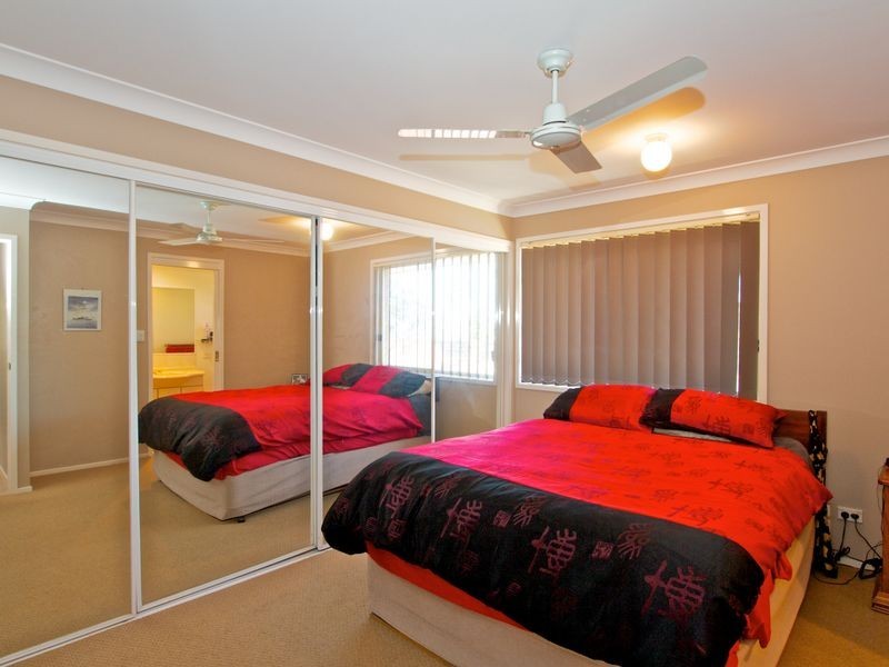 58 Renfrew Drive, Highland Park QLD 4211