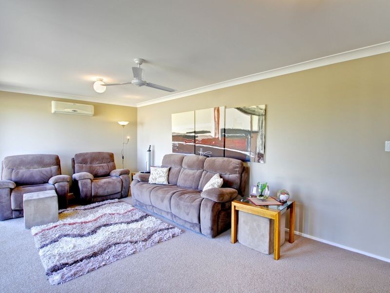 58 Renfrew Drive, Highland Park QLD 4211
