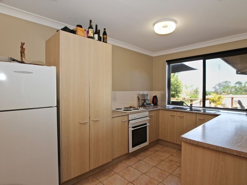 58 Renfrew Drive, Highland Park QLD 4211